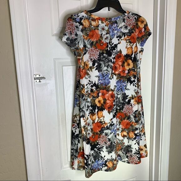 Pinc Size Large Colorful Floral Dress - Picture 5 of 8